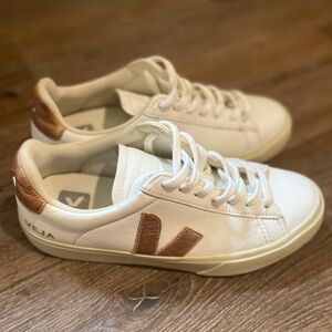 CAMPO LEATHER WHITE NACRE